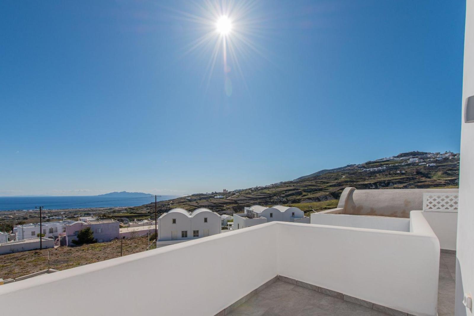 Golden View Suites Вотон Экстерьер фото